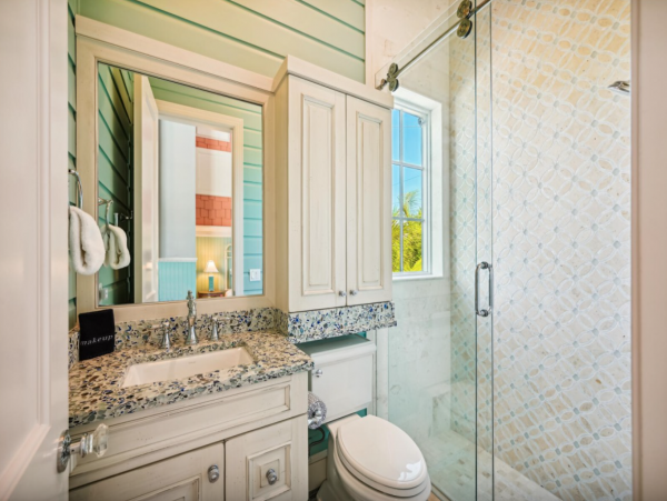 Duplex off Gulf Drive and 76th within walking distance to the beach